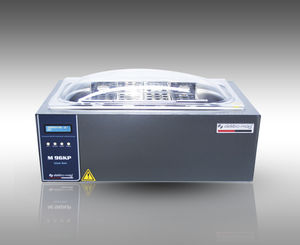 bain-marie pour bactériologie / thermostaté / de paillasse