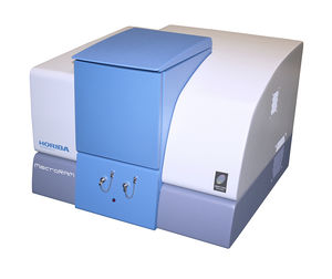 spectromètre Raman / pour l'industrie pharmaceutique / pour biologie moléculaire et cellulaire / de paillasse