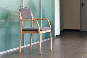 chaise pour salle d'attente / avec accoudoirs / empilable