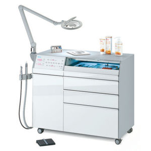 station de travail podologique / sur roulettes