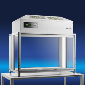 cabine à flux laminaire / de laboratoire / de paillasse