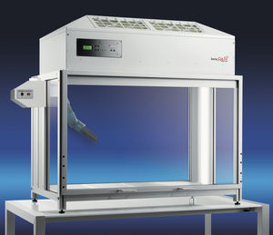 cabine à flux laminaire / de laboratoire / de paillasse