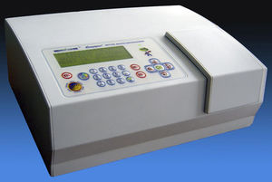 spectrophotomètre UV-visible / à simple faisceau / avec port USB / de paillasse