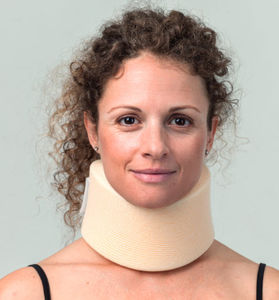 collier cervical en mousse / C1 / adulte