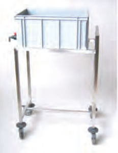 chariot pour chambre de stérilisation / avec bac