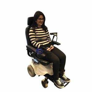 fauteuil roulant électrique / d'exterieur / d'intérieur / avec repose-jambes