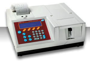 analyseur de biochimie semi-automatique / de paillasse / avec dosage immunoturbidimétrique