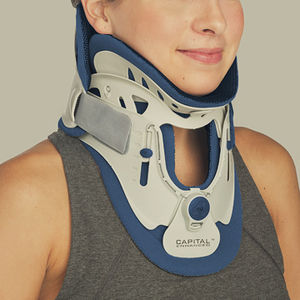 collier cervical rigide / C4 / avec mentonnière / avec base thoracique