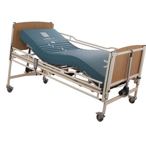 lit électrique / inclinable / médicalisé / avec système de verrouillage des roues