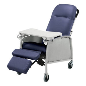 fauteuil gériatrique inclinable / sur roulettes / avec repose-jambe / à dossier réglable