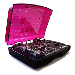 kit d'instruments pour implantologie dentaire