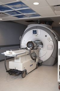 système d'ablation HIFU pour traitement des tumeurs cérébrales / guidé par IRM