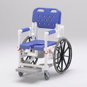 fauteuil roulant manuel / de douche / avec repose-jambes / garde-robe