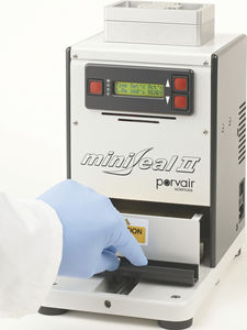 thermosoudeuse pour microplaques / semi-automatique