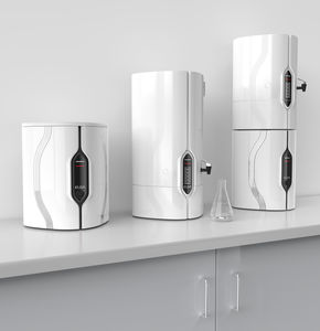 système de purification d'eau de laboratoire / pour laveur désinfecteur / pour autoclaves / par osmose inverse