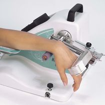 Arthromoteur de poignet / de main