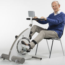 Pédalier d'exercice jambes / assis