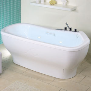 baignoire d'hydromassage avec lampes de chromathérapie