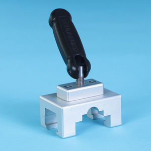 clameau pour table d'opération