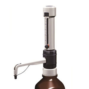 distributeur sur flacon de laboratoire