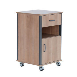 armoire de chevet sur roulettes