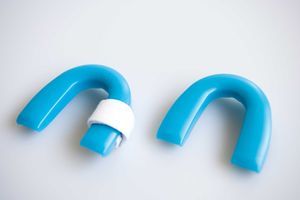 gouttière orale pour intubation