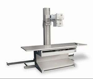 table de radiographie avec bras porte-tube