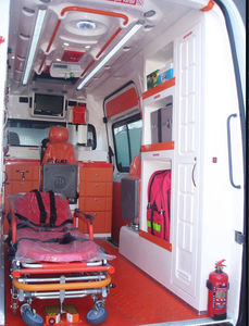 fourgon d'ambulance