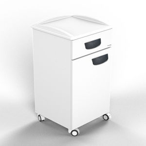 armoire de chevet sur roulettes