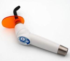 lampe à polymériser dentaire