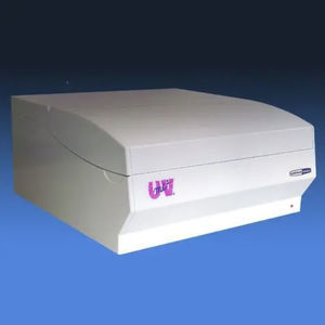 spectrophotomètre UV-visible