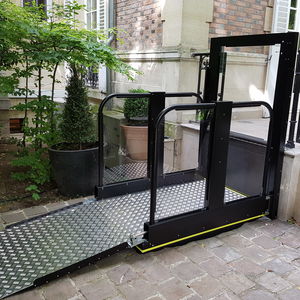 plateforme élévatrice de fauteuil roulant