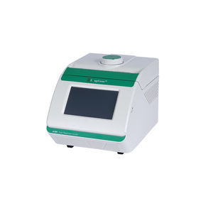 système PCR microfluidique
