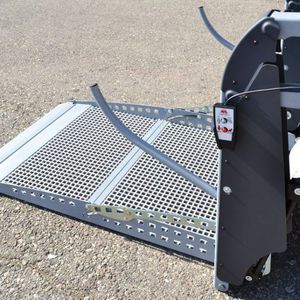 plateforme élévatrice de fauteuil roulant