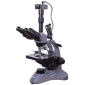 microscope de laboratoire