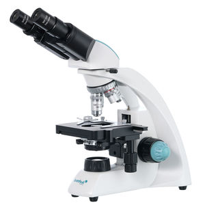 microscope de laboratoire