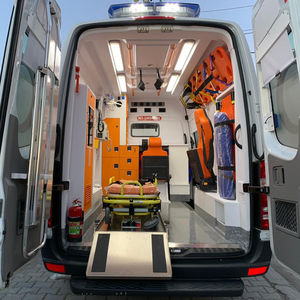 fourgon d'ambulance