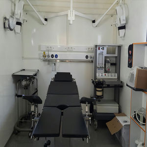 clinique mobile de remorque