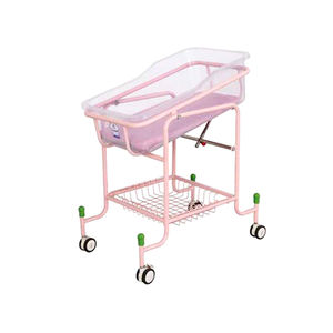 berceau médical sur roulettes