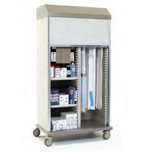 armoire avec étagère