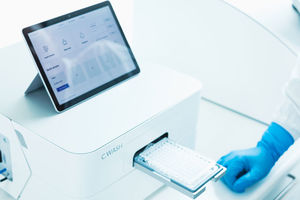 laveur de microplaques automatisé