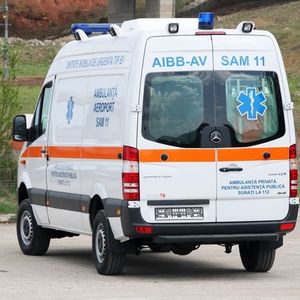 fourgon d'ambulance