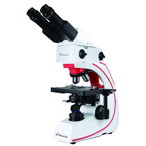 microscope à fluorescence