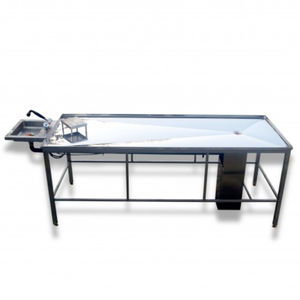 table d'autopsie pour la médecine légale