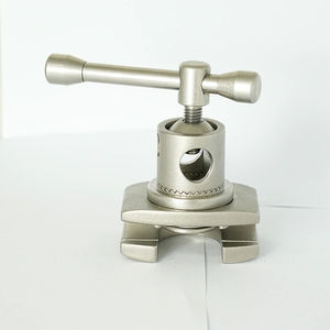 clameau pour table d'opération en acier inoxydable