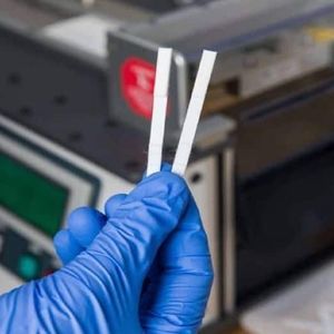 bandelette de test pour maladies infectieuses