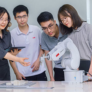 bras robotisé pour l'industrie médicale