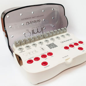 kit d'instruments pour implantologie dentaire