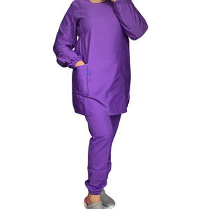 ensemble médical pour femme