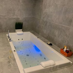 baignoire de balnéothérapie monoplace